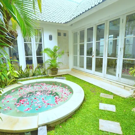 Artemis Villa Hotel-3